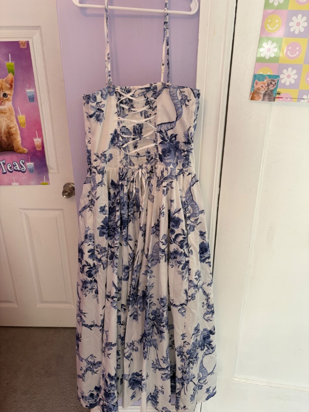 Women’s Abercrombie and Fitch blue floral dress - Picture 5 of 12